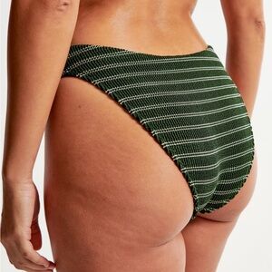 Abercrombie Mid-Rise High-Leg Moderate Bikini Bottom | Size: Curve Love Medium